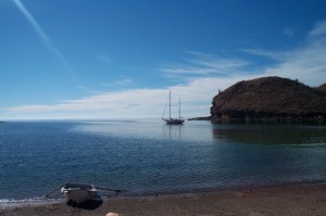 nice_pics - Dinghy-and-Boat.jpg